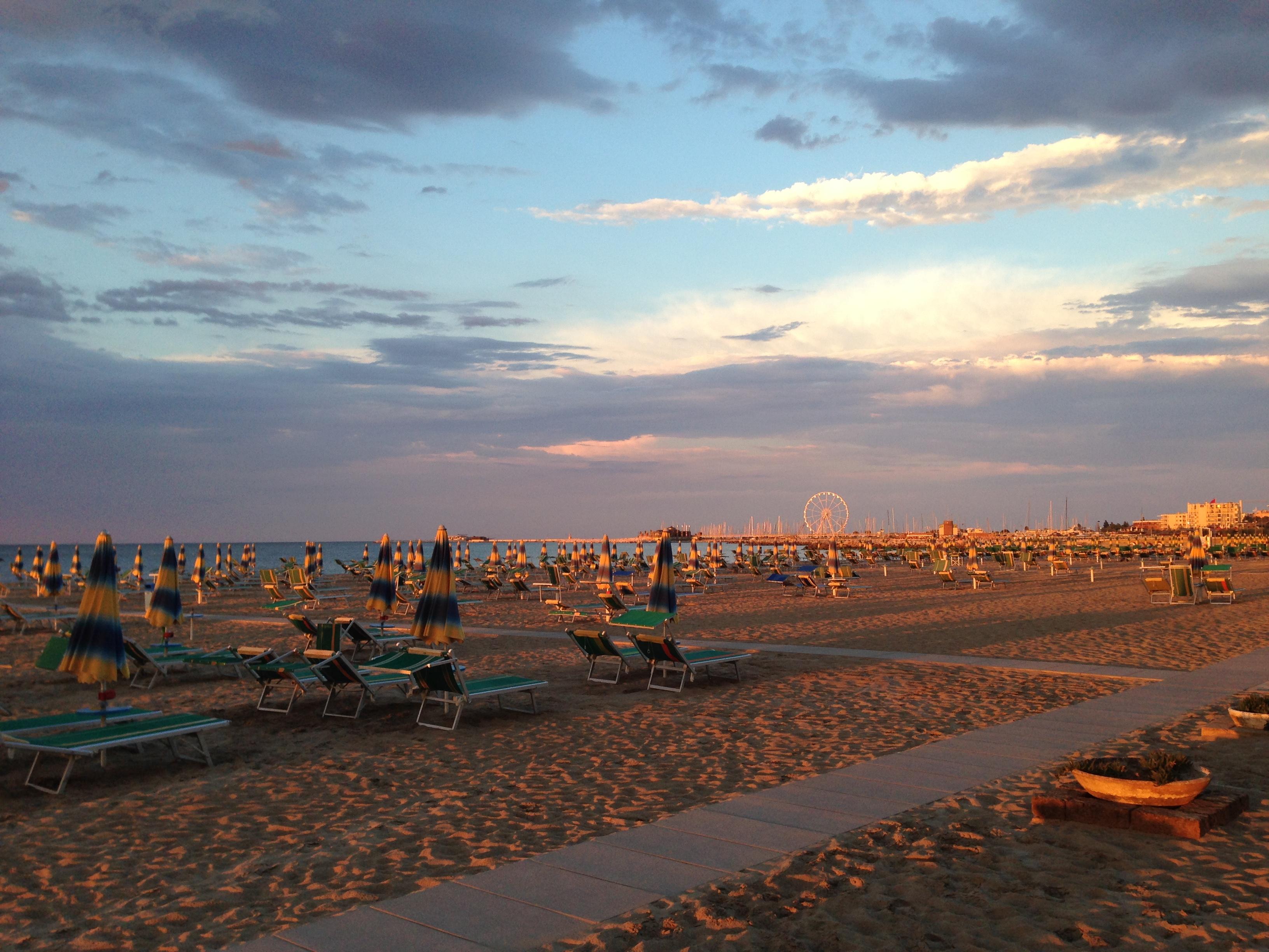 Hotel Imperial Beach Rimini Esterno foto