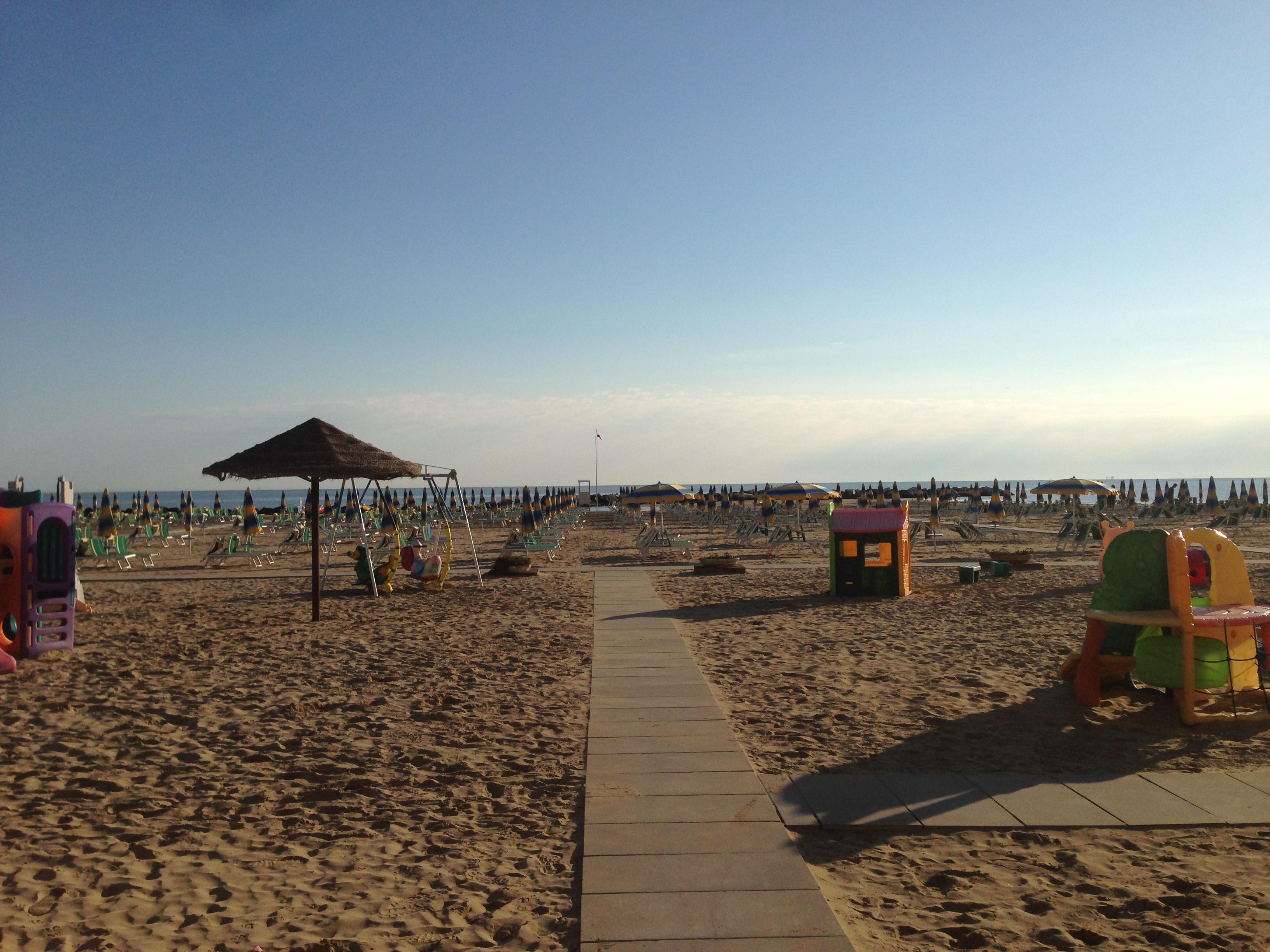 Hotel Imperial Beach Rimini Esterno foto