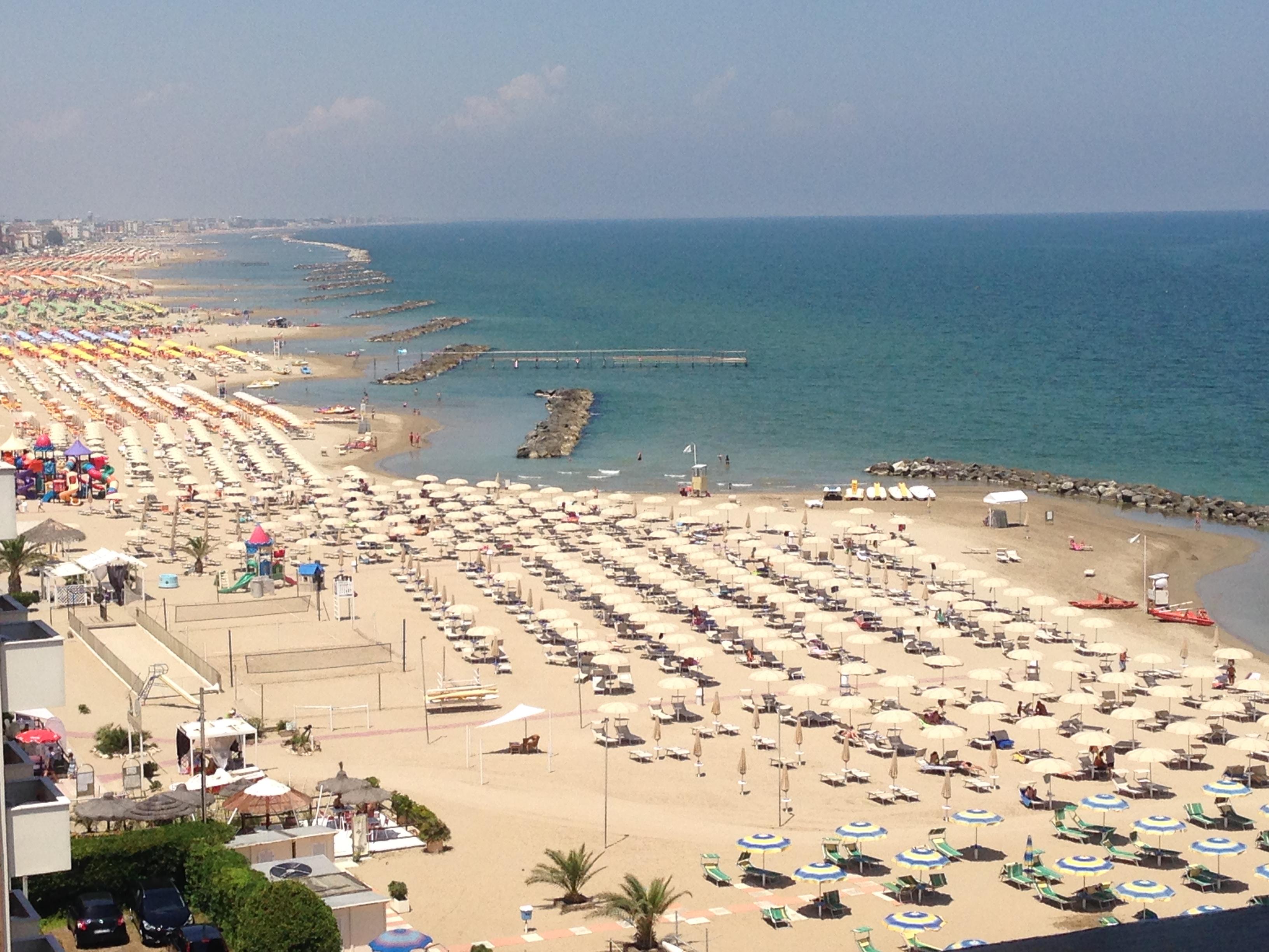 Hotel Imperial Beach Rimini Esterno foto