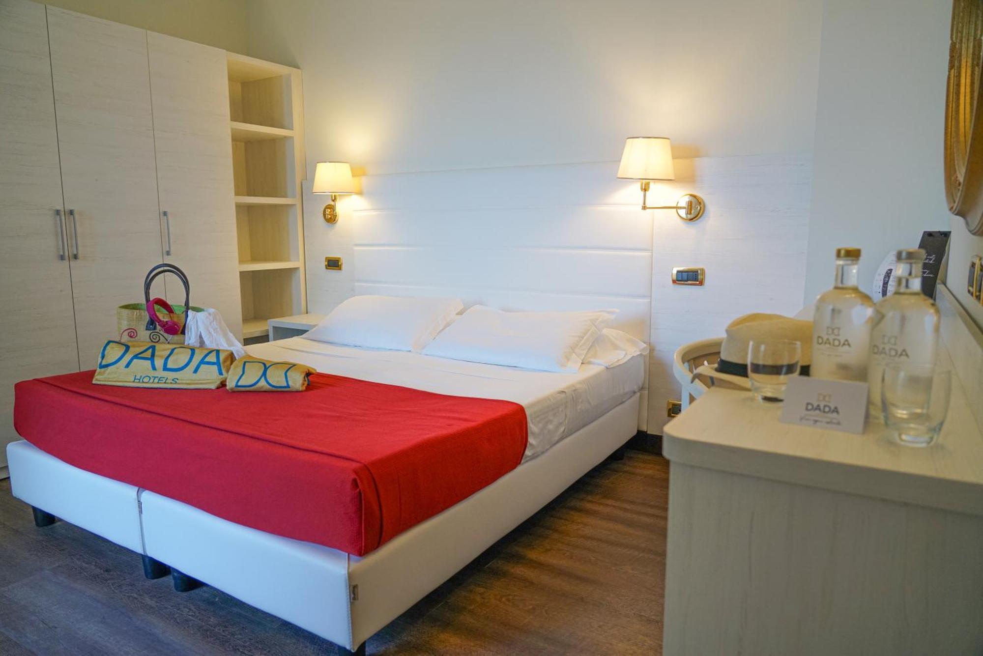 Hotel Imperial Beach Rimini Esterno foto